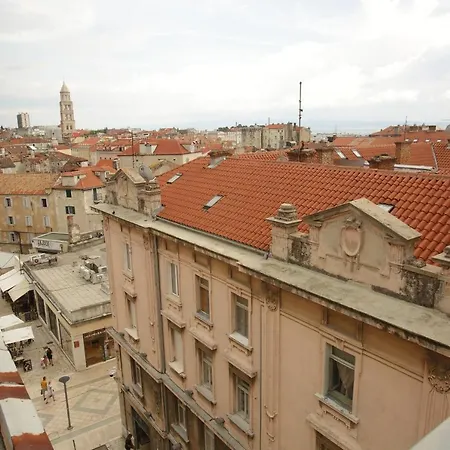 Center Lucia -split Center- Apartman