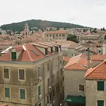 Lejlighed Center Lucia -split Center-
