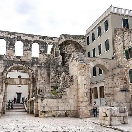 Lejlighed Center Lucia -split Center- *